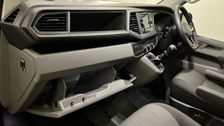 Volkswagen Transporter T30 Swb Diesel 2.0 TDI 150 Highline Kombi Van